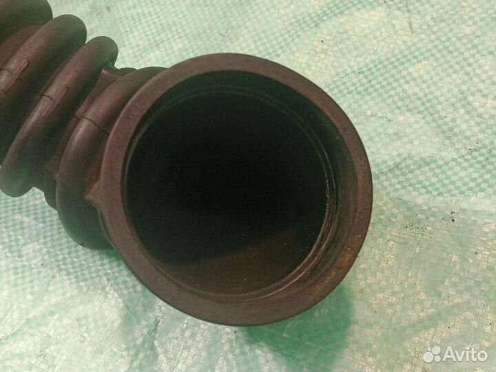 Воздуховод Ford Mondeo 2