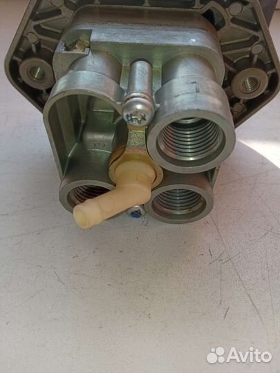 Кран ручного тормоза DAF