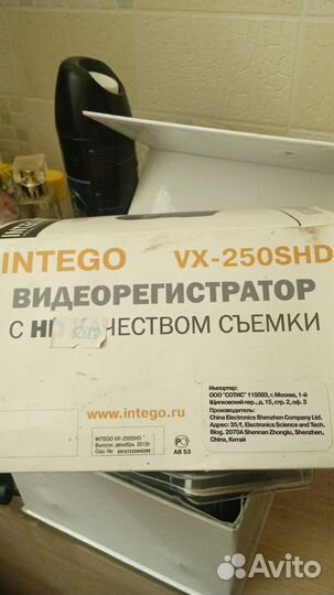 Автомобильный салонный видеорегистратор