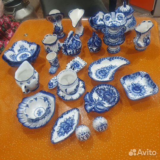 Коллекция посуды гжель