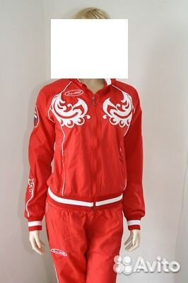 Костюм спортивный