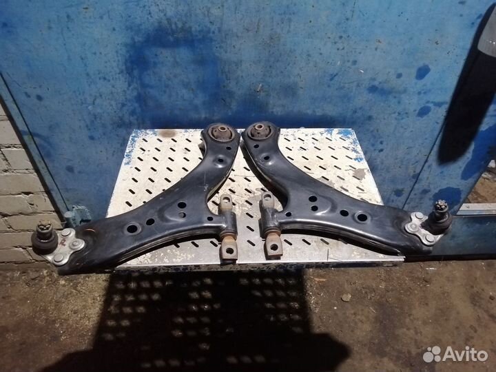 Рычаг передний Toyota Rav4 XA50