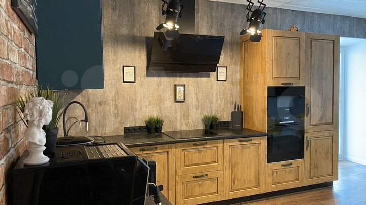 2-к. квартира, 101,2 м², 9/18 эт.