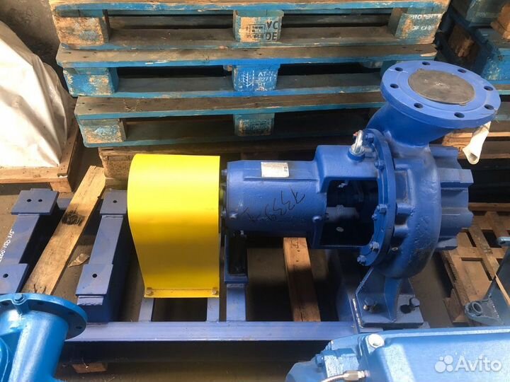 Водяной насос помпа