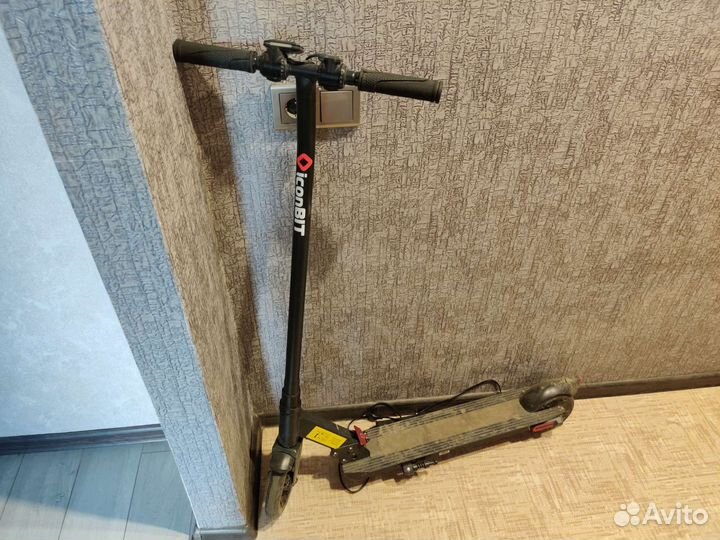 Электросамокат iconBIT (IK-1939K)