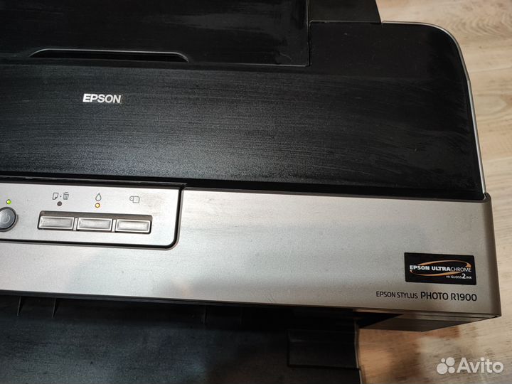 Струйный принтер Epson Stylus Photo R1900