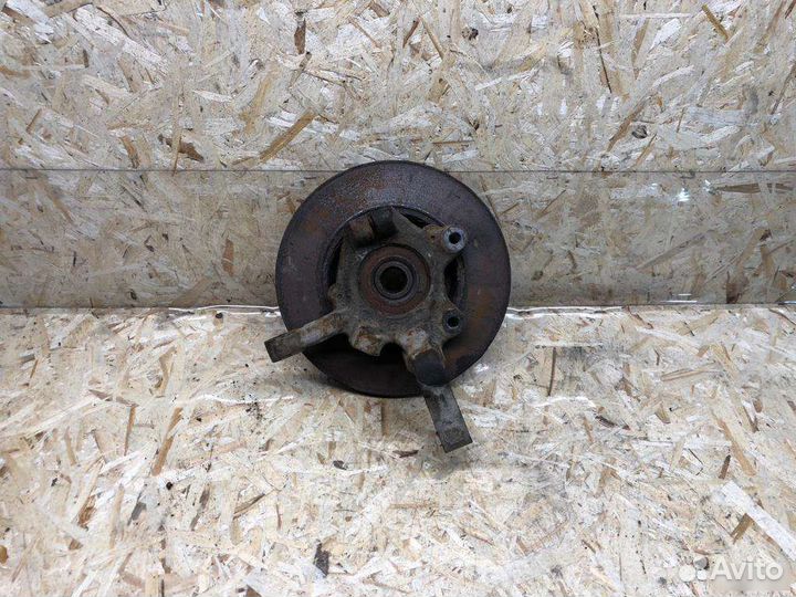 Кулак поворотный передний правый Renault Symbol