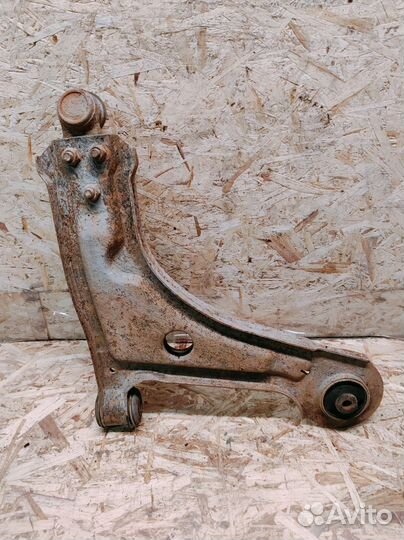 Рычаг передний левый Chevrolet Lacetti