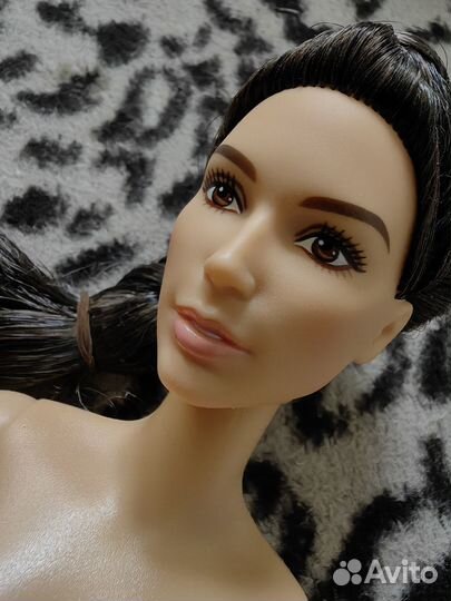 Барби Чудо женщина на теле азиатки бмр Киры