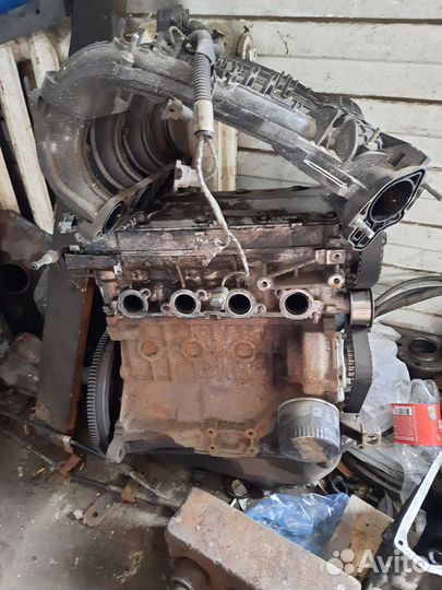 Двигатель 21124