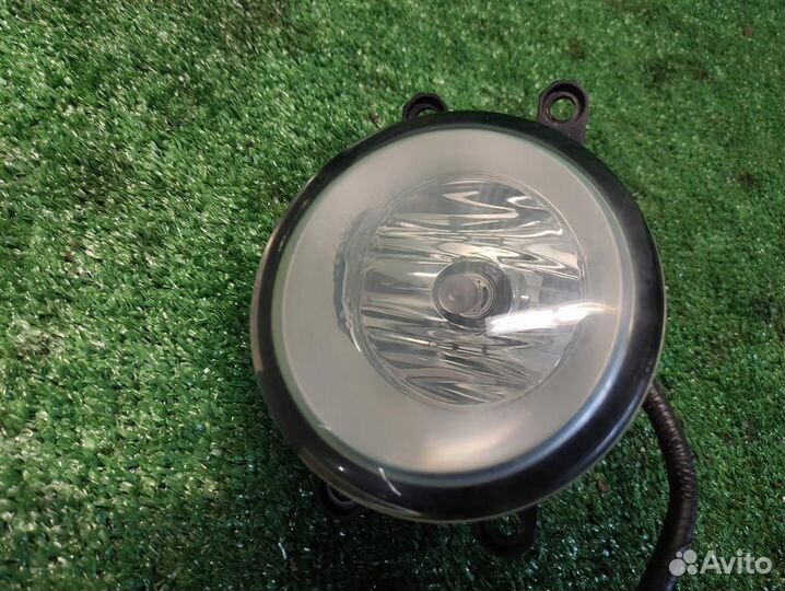 Птф передняя левая Toyota Auris E150 2009