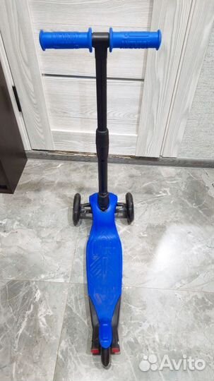 Самокат детский трехколесный