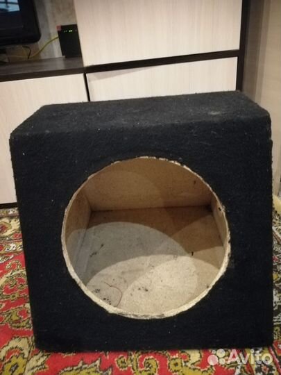 Закрытый короб для subwoofer