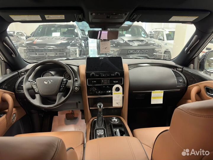 Infiniti QX80 5.6 AT, 2023, 15 км