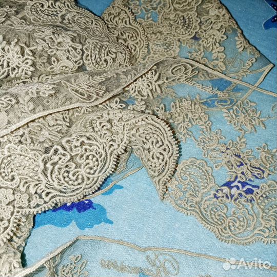 Кружево blumarine кофе с молоком