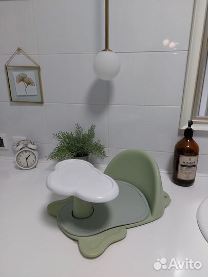 Стульчик для купания и умывания на присосках