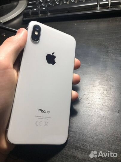 iPhone X, 64 ГБ