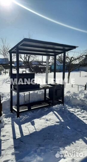 Мангал с крышей