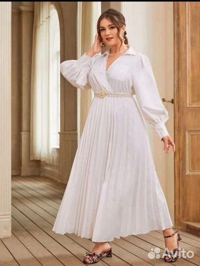 Платье с плиссированной юбкой