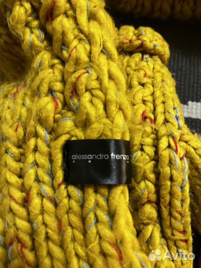 Набор шапка, варежки и шарф