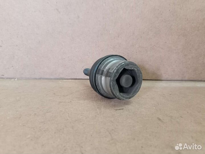 Шаровая опора Audi A4 (B8)