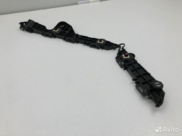 Кронштейн заднего бампера левый Toyota Camry V70