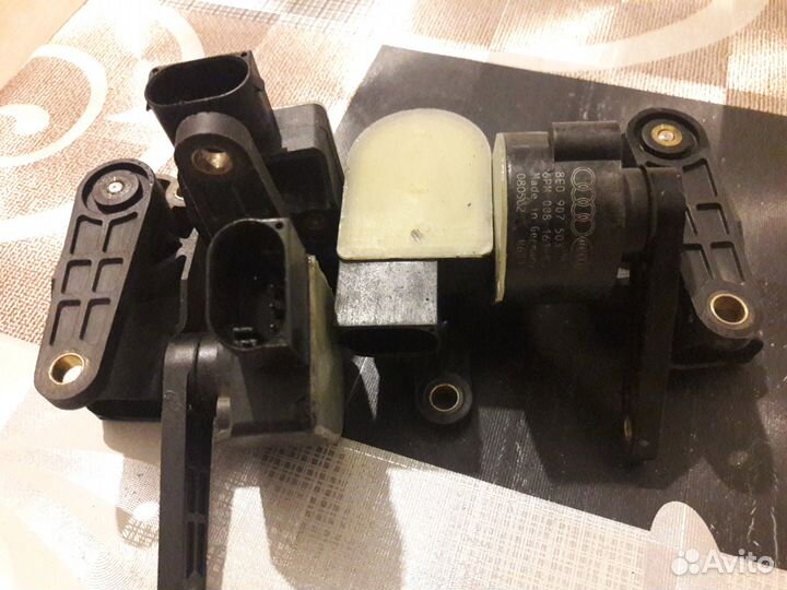 Датчики уровня подвески 8E0 907 503