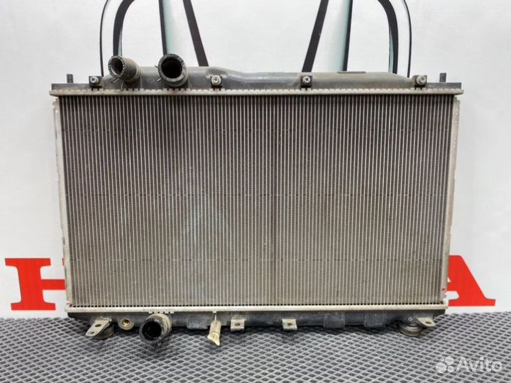 Радиатор охлаждения двигателя Honda Civic FD(4Д)
