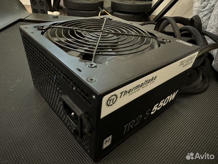 Блок питания thermaltake 550w