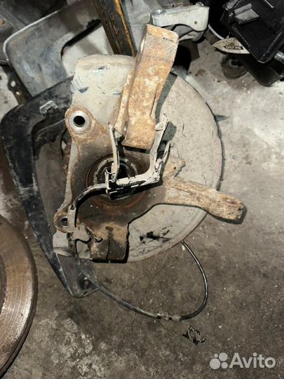 Кулак поворотный передний правый Mitsubishi Asx 1