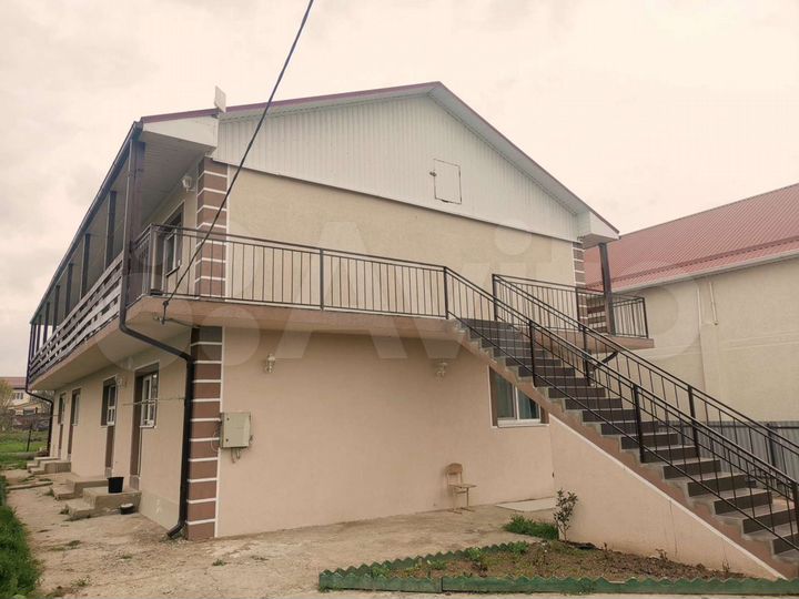 Комната 15 м² в > 9-к., 2/2 эт.