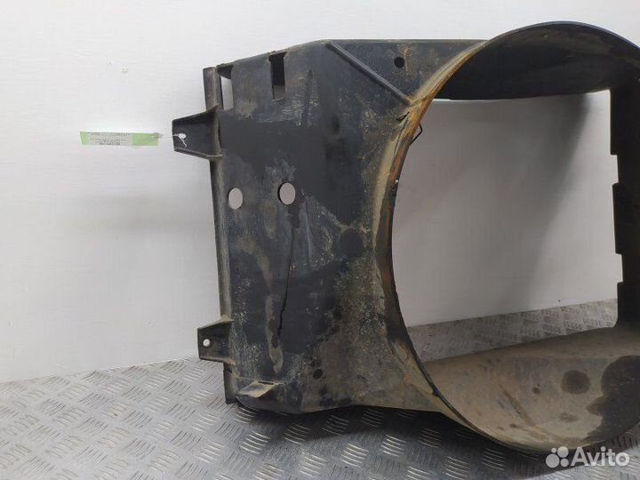 Б/У Б/У Диффузор вентилятора Европа 52028002