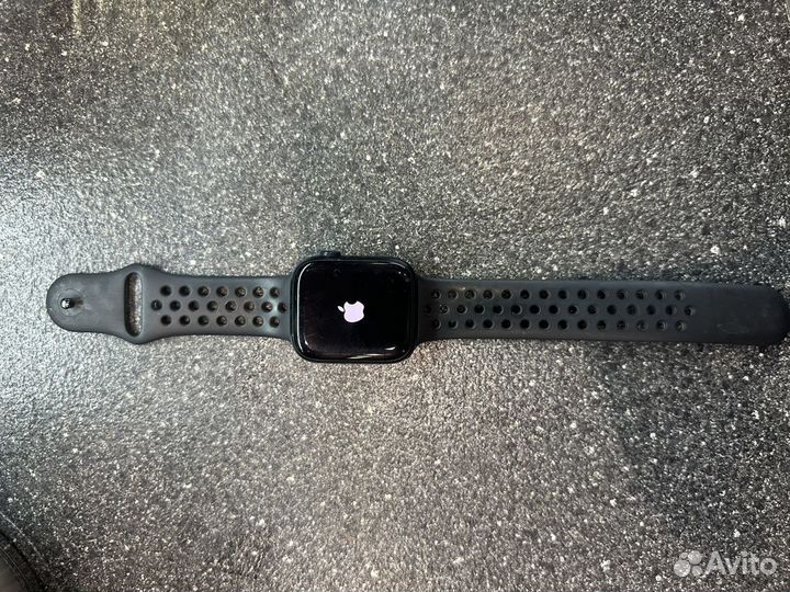 Продам apple watch 7,45 мм