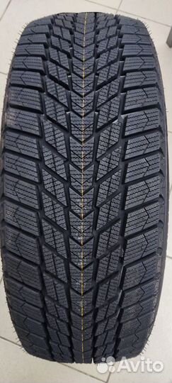 Nexen Winguard Ice Plus 235/55 R17