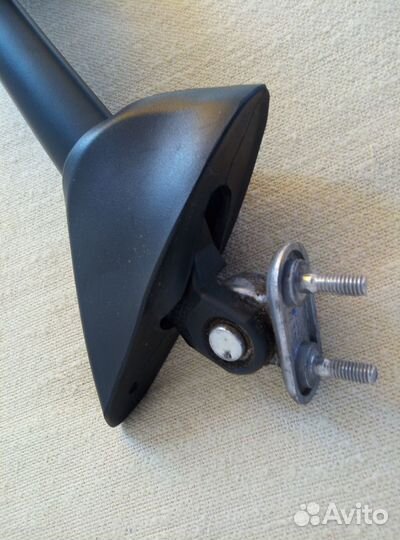 Зеркало правое Yamaha Diversion, 28 мм / 6 мм