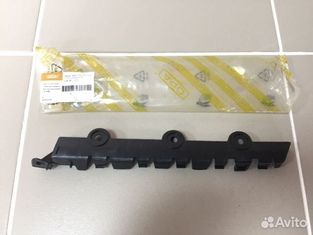 Кронштейн заднего бампера лев skoda Fabia 07