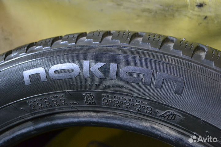 Nokian Tyres Hakkapeliitta 8 225/50 R17