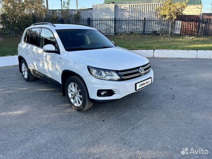 Volkswagen Tiguan 2.0 AT, 2014, 129 000 км