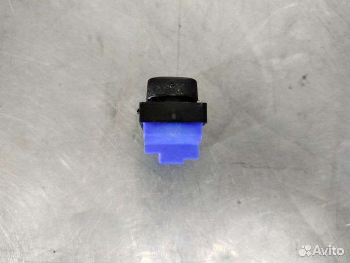 Кнопка центрального замка Skoda Octavia Рест (A5