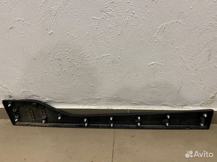 Молдинг двери Москвич 3 1 2023 передний правый