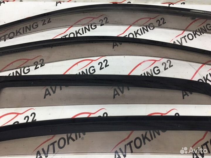 Ветровики дверей комплект Toyota Harrier MCU35