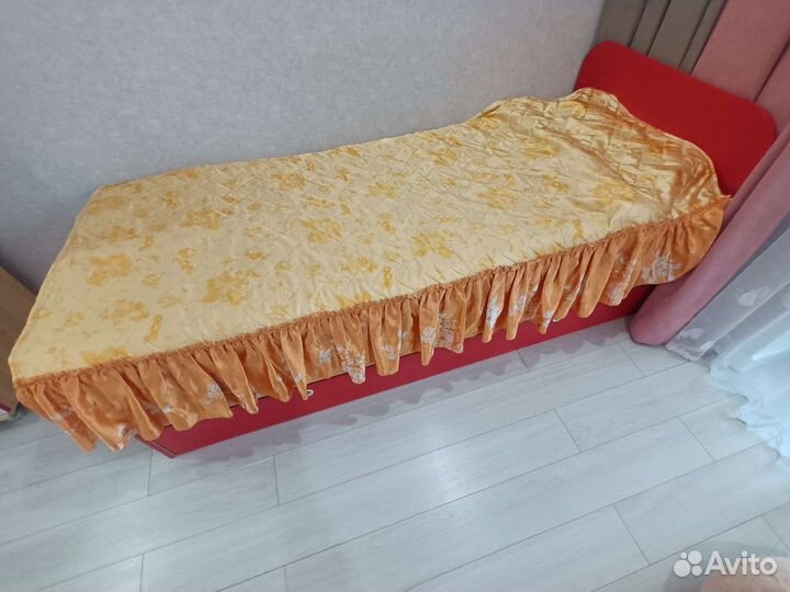 Продам детскую мебель