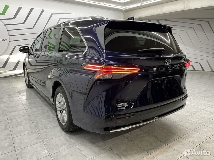 Toyota Sienna 2.5 AT, 2022, 5 500 км