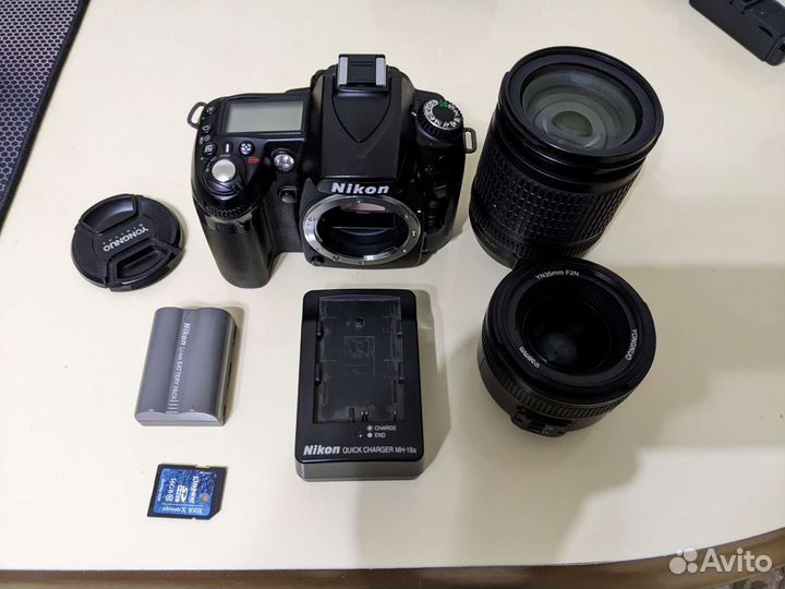 Nikon D90 / AF-S Nikkor 18-135mm ED + YoungNuo35mm