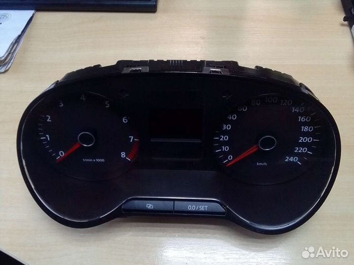 Панель приборов Volkswagen Polo 5