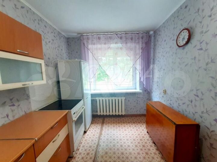 2-к. квартира, 52 м², 1/9 эт.