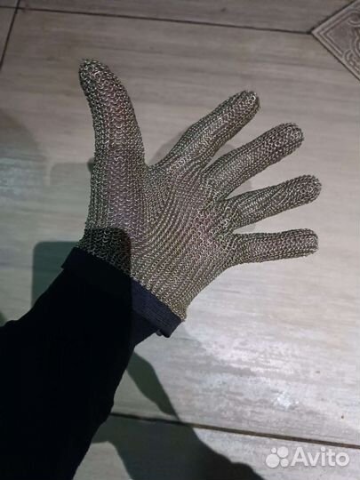 Кольчужная перчатка