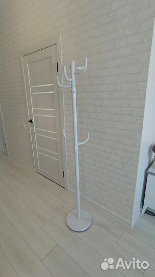 Вешалка напольная