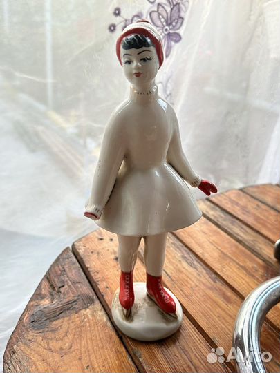 Статуэтка фигуристка Полонне в реставрацию