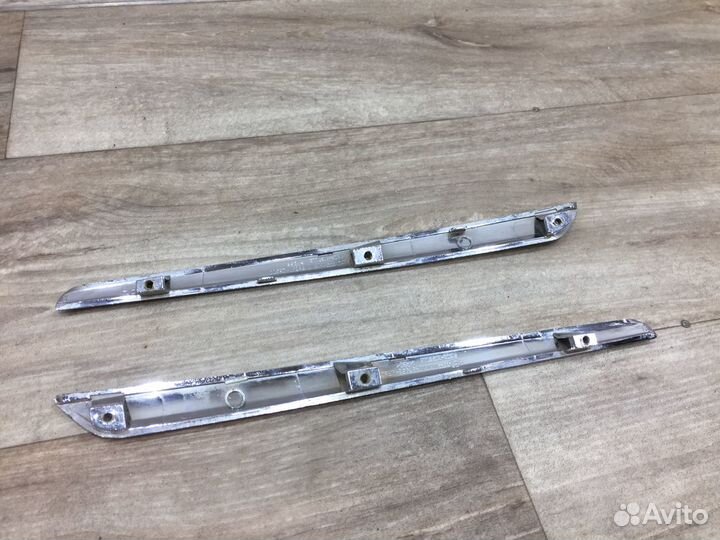 Накладка решетки радиатора правая левая Tucson 1